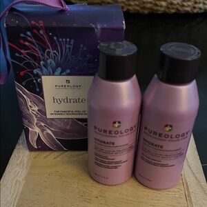 Pureology Hydrate Hair Care Duo in Purple